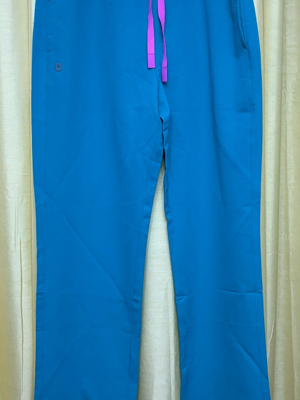 Figs women’s scrub Teal Pants with Pink Drawstring